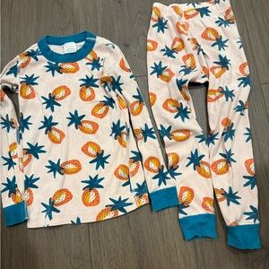 Hanna Andersson Kids Pajama Set with Pineapple Design